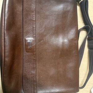 Shinola Rich Brown Leather Messenger Bag